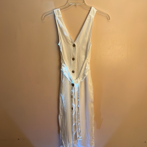 Woman’s white long dress size Small - Picture 2 of 5